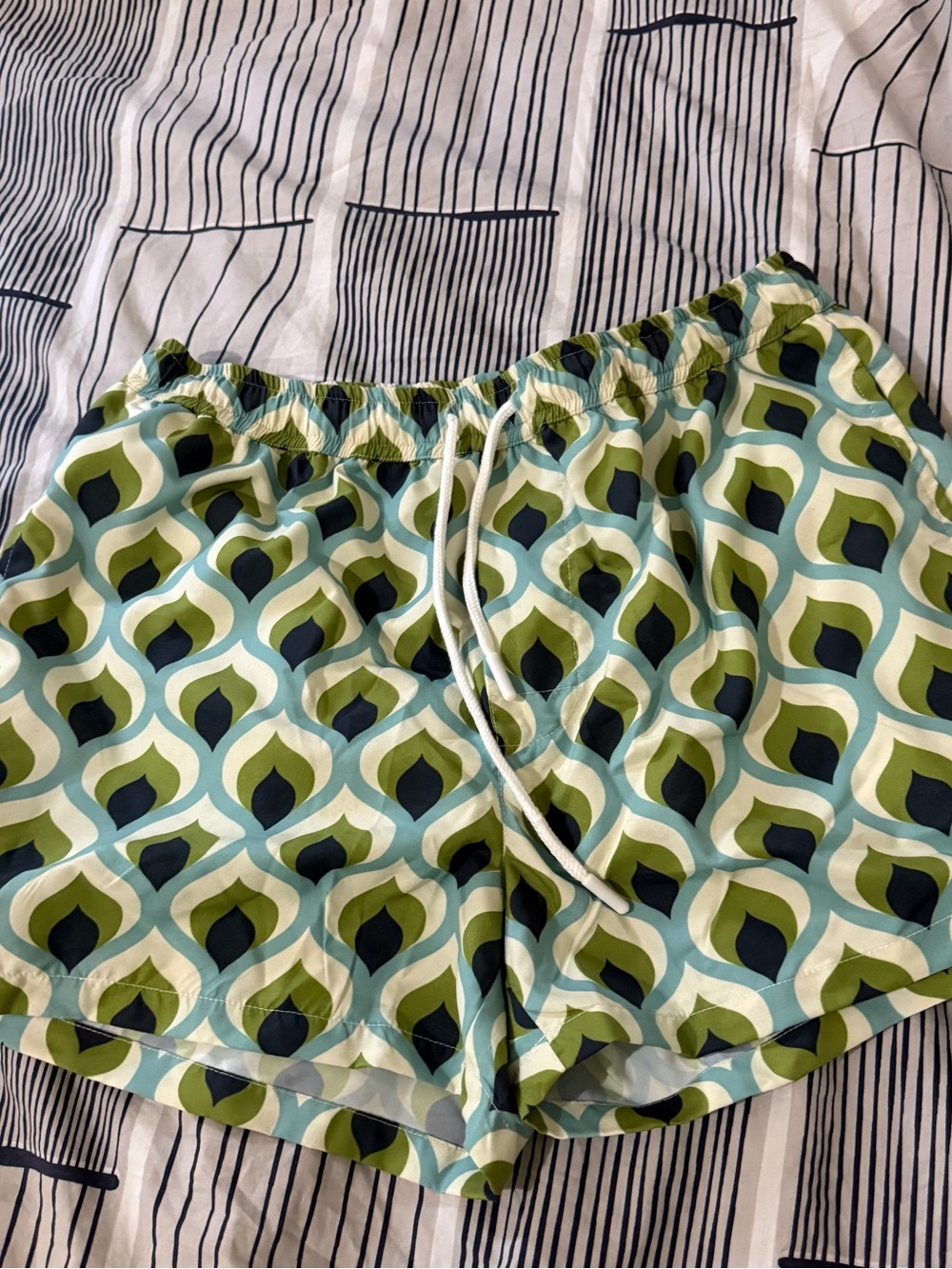 Boohoo Mens Green & Blue Geometric Print Swim Trunks